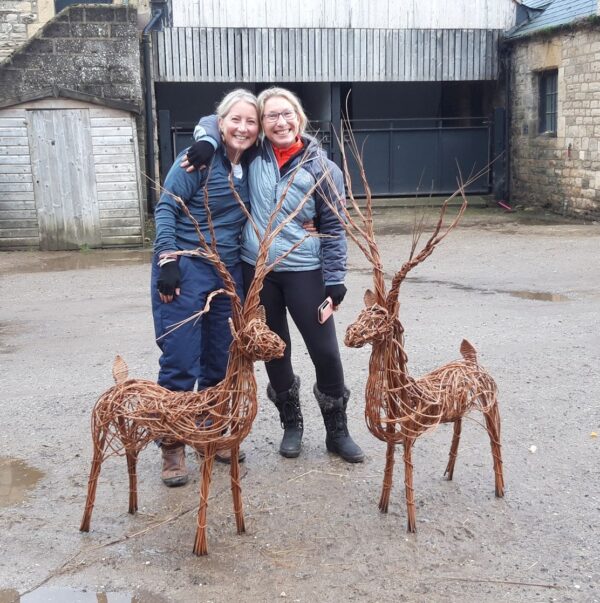 Finished willow deers